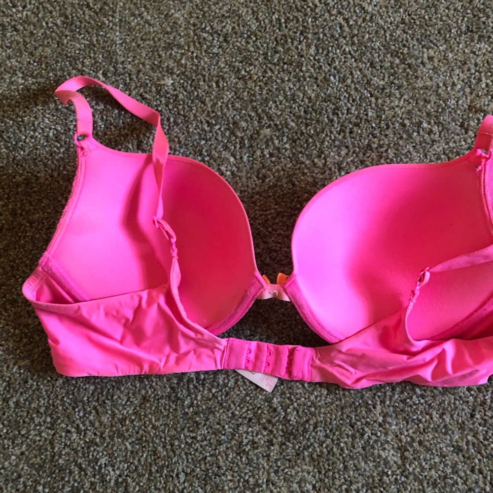 Hot pink Victorias Secret 36C push-up bra - Picture 2 of 11